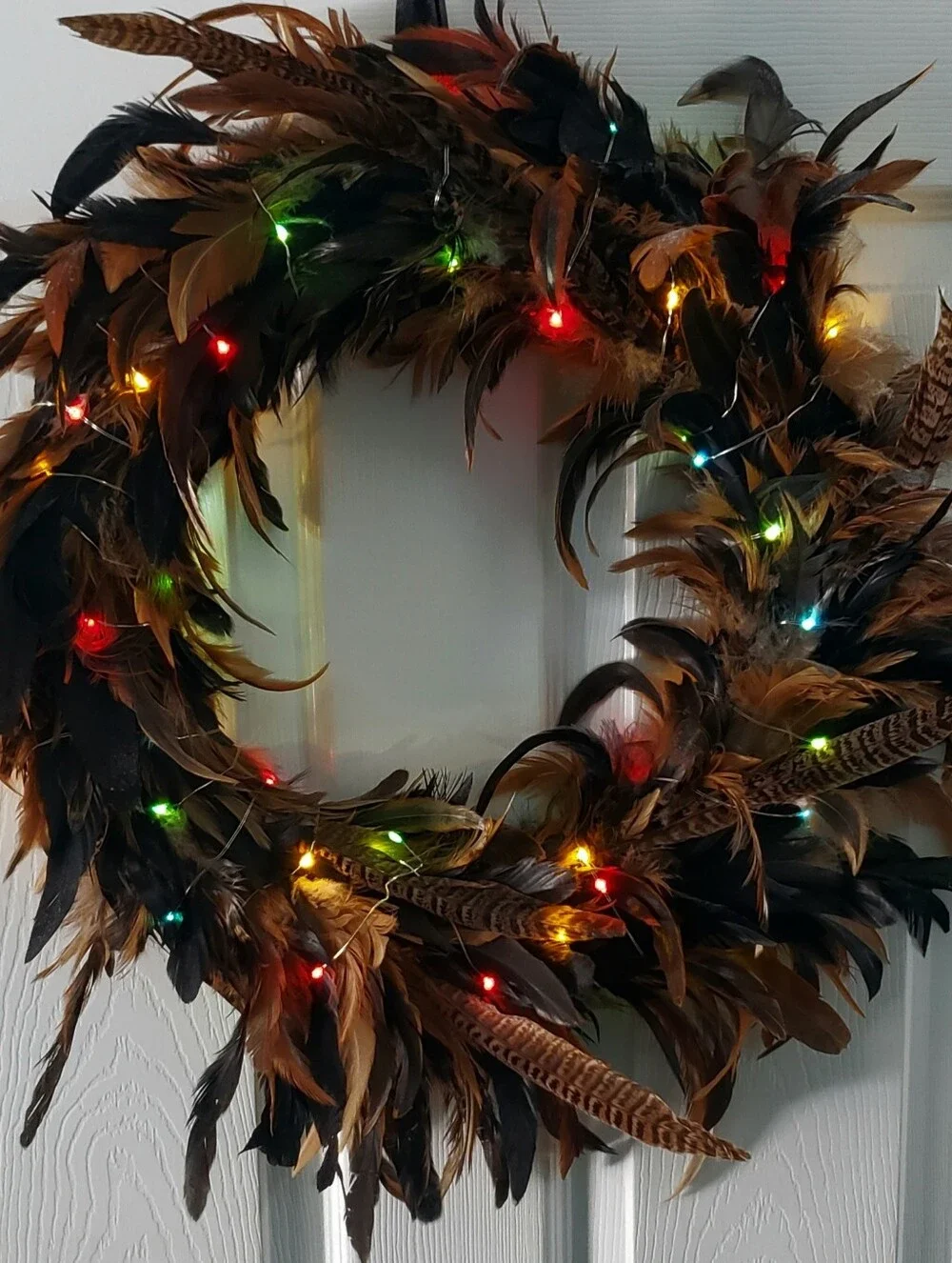 BROWN FEATHER MULTI COLOR LIGHT WREATH 17
